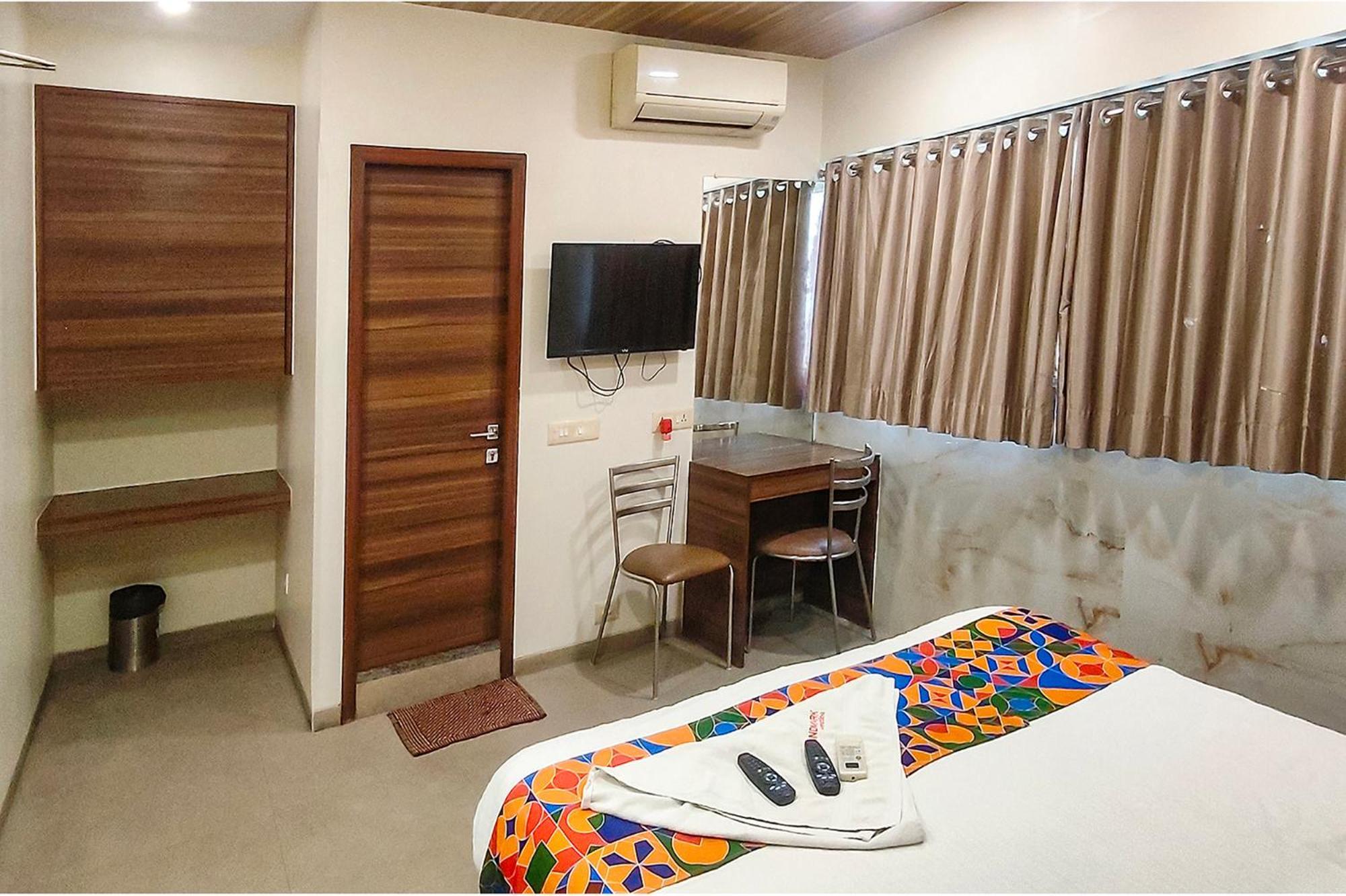 Fabhotel Landmark Residency - Nr Midc Turbhe Turambhe Exterior photo