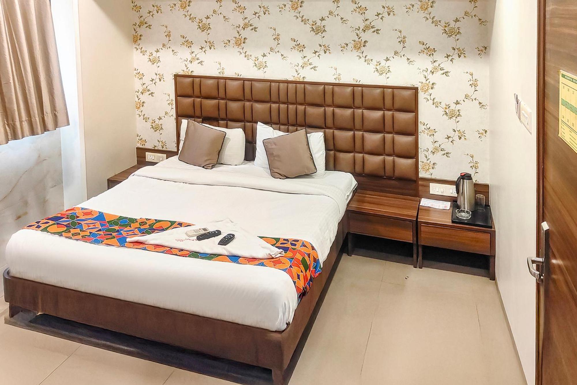 Fabhotel Landmark Residency - Nr Midc Turbhe Turambhe Exterior photo